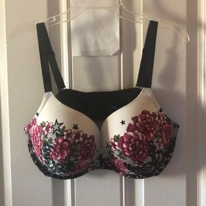 EUC Torrid Curve Bra Size 42DD